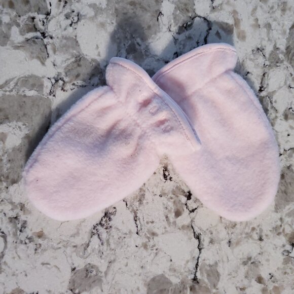 Old Navy Baby 6-12 Months Fleece Pink Mittens - Picture 1 of 8